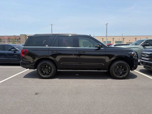 Used 2024 Ford Expedition Timberline AWD/4WD image 2