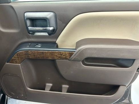 Used 2018 Chevrolet Silverado 1500 LT w/ All Star Edition image 28