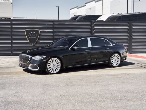 Used 2021 Mercedes-Benz Maybach S 580 4MATIC image 5