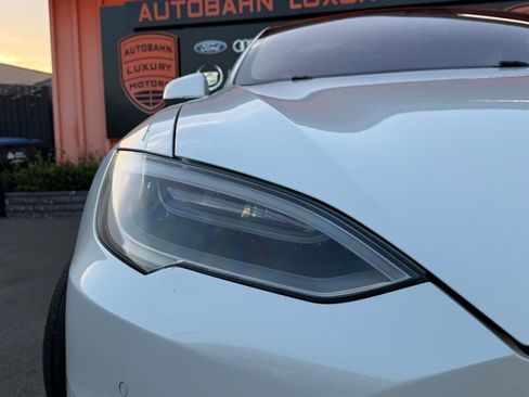 Used 2018 Tesla Model S 75D AWD/4WD image 3