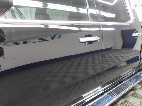 Used 2020 Chevrolet Silverado 1500 High Country image 35