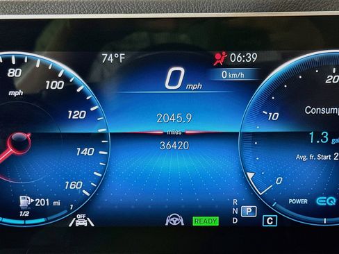 Used 2023 Mercedes-Benz GLS 580 4MATIC image 13