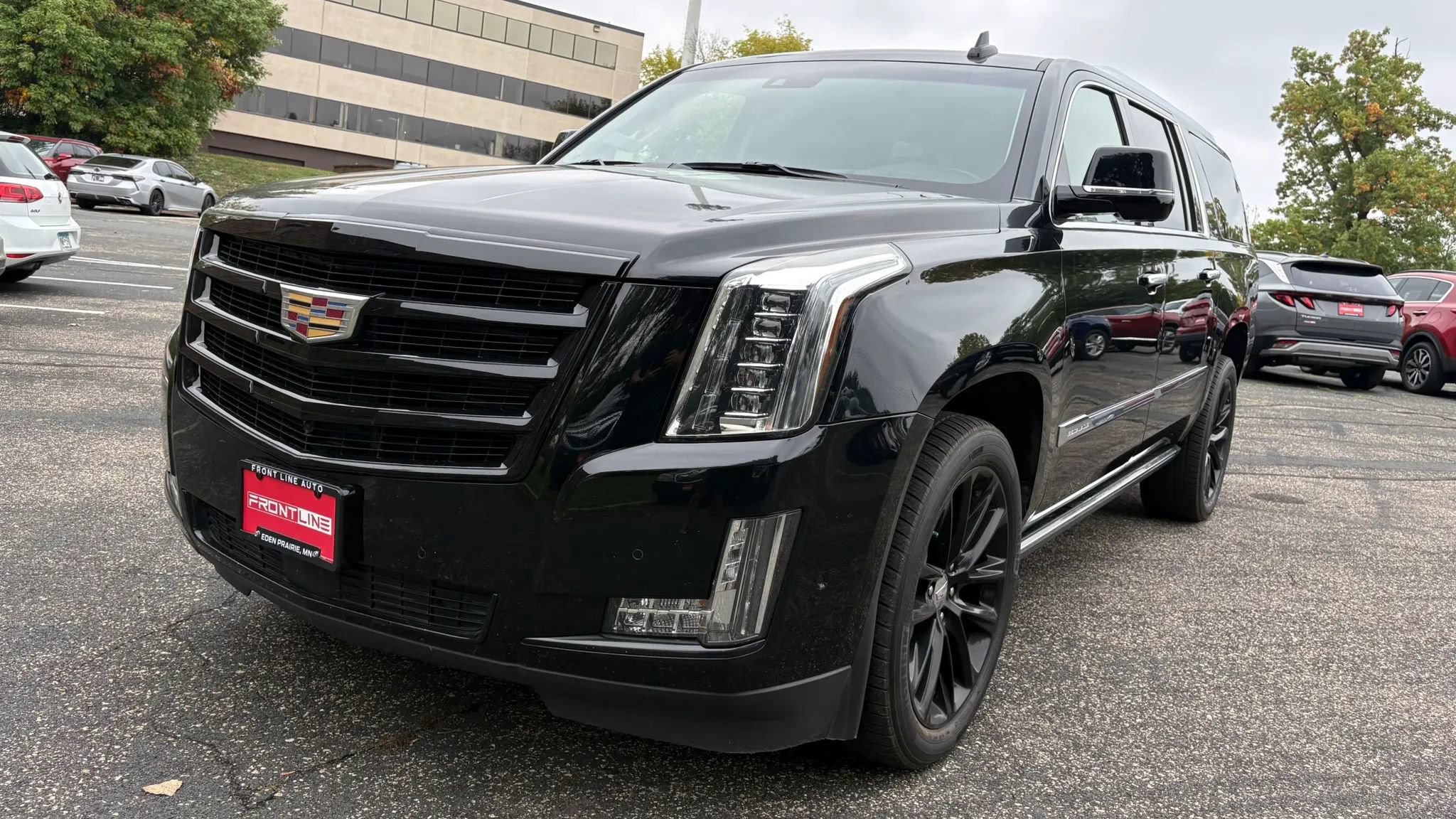 Used 2017 Cadillac Escalade ESV Premium Luxury AWD/4WD image 15