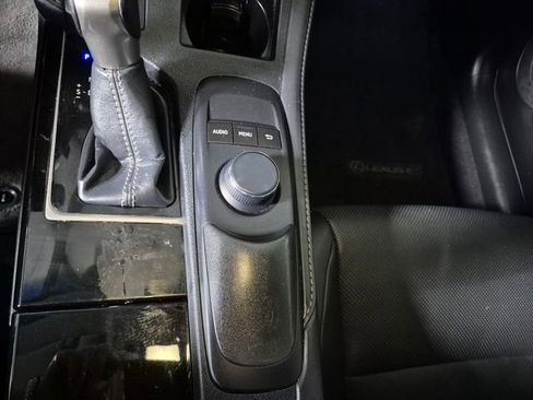 Used 2017 Lexus ES 350 w/ Premium Package image 29