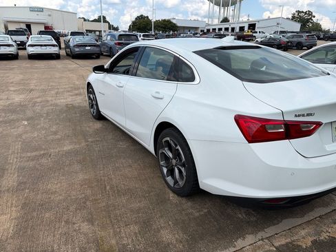 Used 2024 Chevrolet Malibu LT FWD image 2
