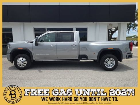 New 2026 GMC Sierra 3500 Denali w/ Denali Reserve Package AWD/4WD image 4