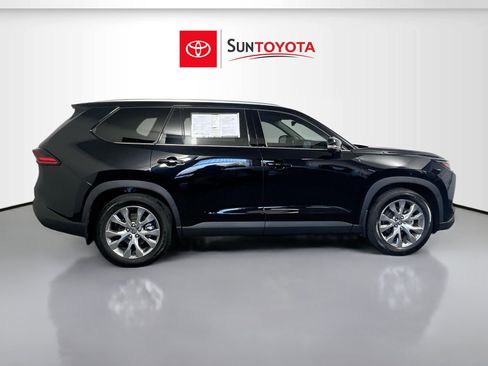 Used 2025 Toyota Grand Highlander AWD Hybrid image 2