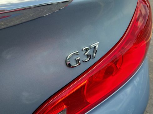 Used 2012 INFINITI G37 Convertible w/ Premium Pkg RWD image 8