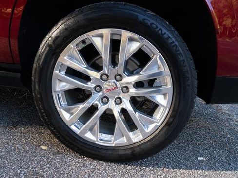 Used 2021 GMC Yukon Denali w/ Denali Premium Package image 40