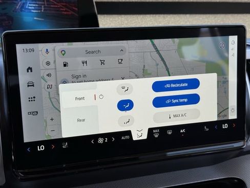 Certified 2025 Ford Expedition Active image 18