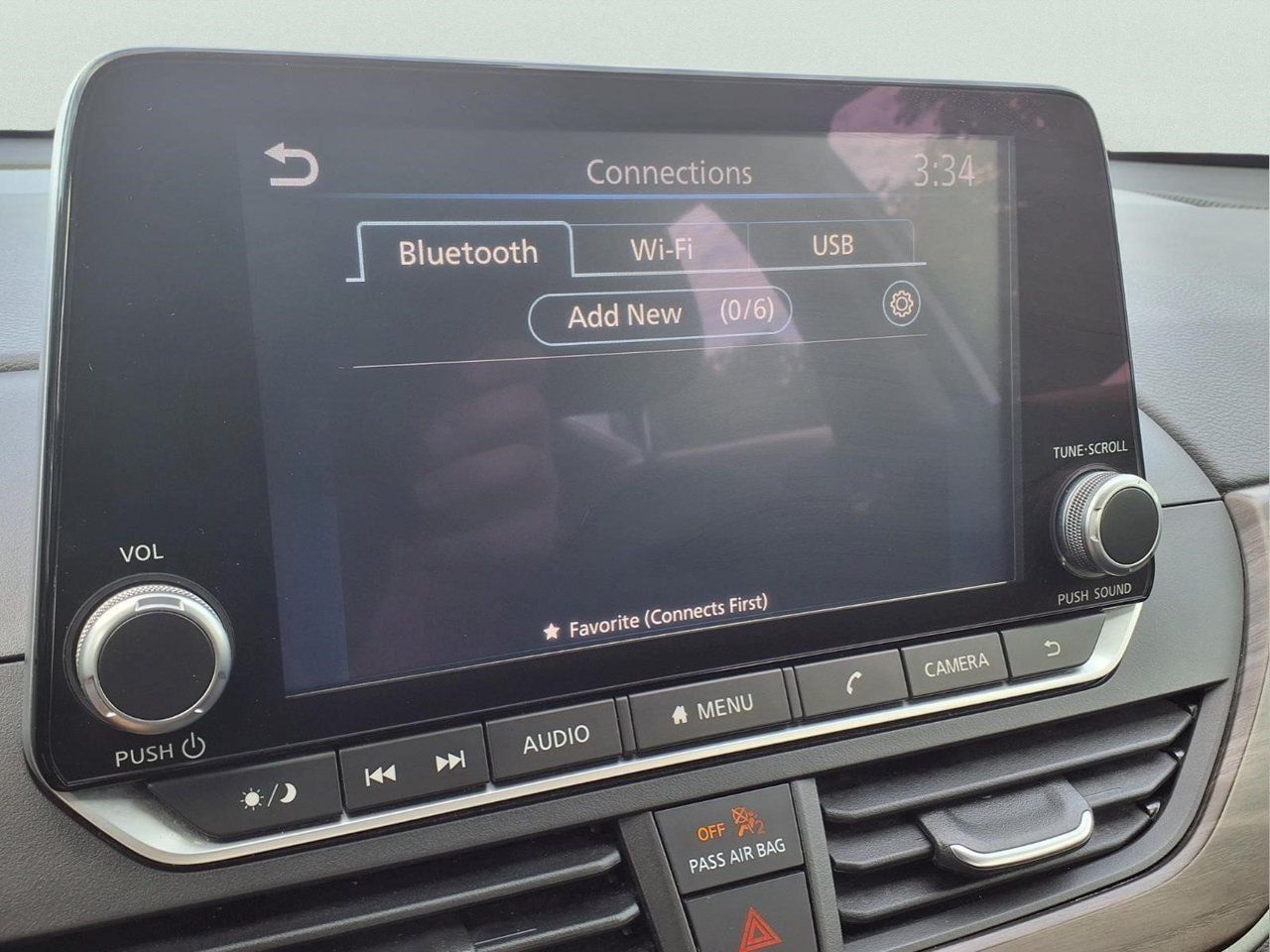 Used 2024 Nissan Altima 2.5 SV FWD image 24