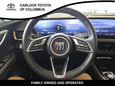 Used 2024 Buick Envision Avenir AWD/4WD image 23
