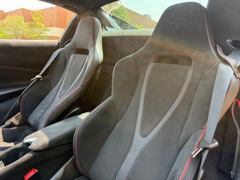 Used 2024 McLaren 750S Spider image 49