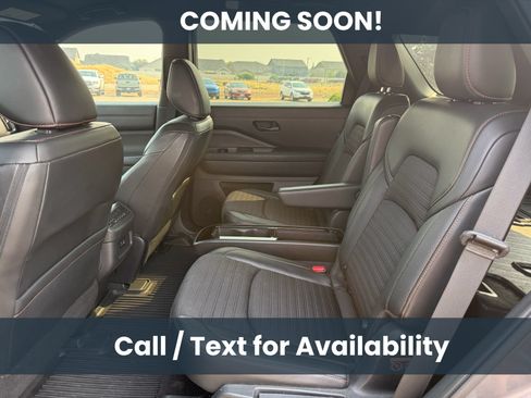 Used 2023 Nissan Pathfinder Rock Creek AWD/4WD image 9