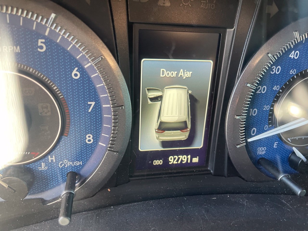 Used 2015 Toyota Sienna XLE Premium FWD image 8