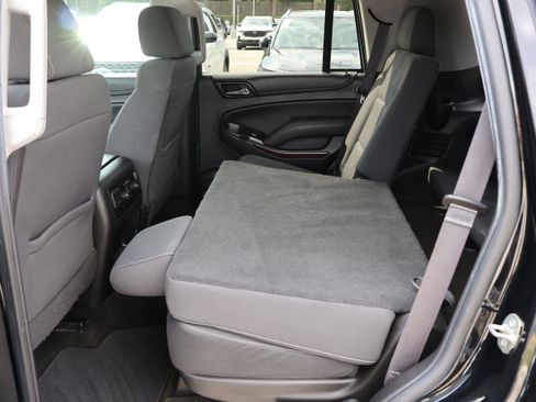 Used 2017 GMC Yukon SLE w/ SLE Value Package RWD image 11