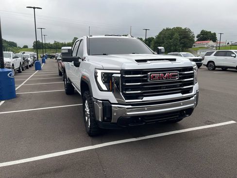 Used 2025 GMC Sierra 2500 SLT w/ SLT Convenience Package AWD/4WD image 7
