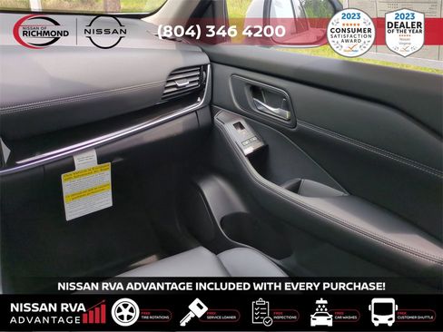 New 2025 Nissan Rogue SL w/ SL Premium Package image 18