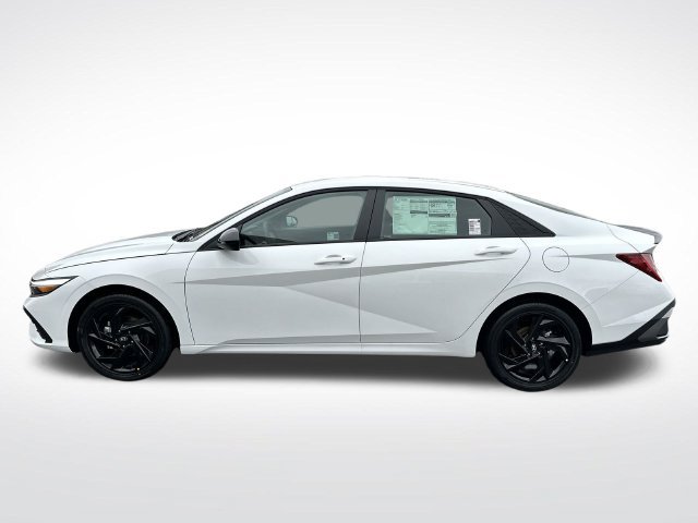 New 2026 Hyundai Elantra SEL FWD image 14