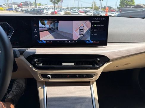 Used 2025 BMW 330i Sedan RWD image 22