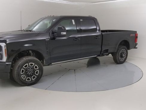 New 2025 Ford F350 Platinum w/ FX4 Off-Road Package image 20