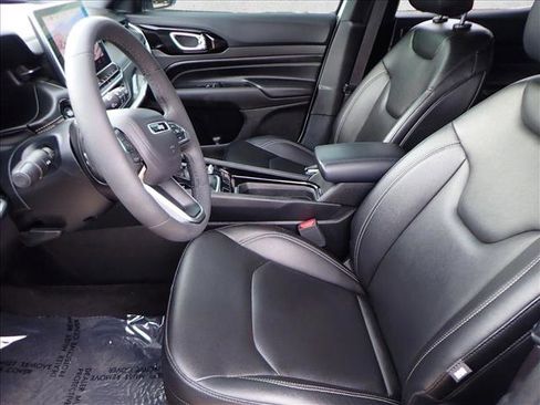 Used 2024 Jeep Compass Limited w/ High Altitude Package image 11