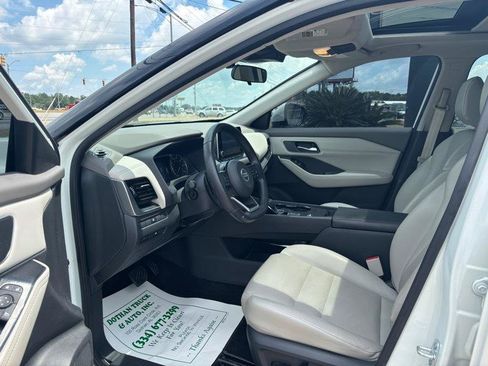 Used 2021 Nissan Rogue SV w/ Premium Package FWD image 10