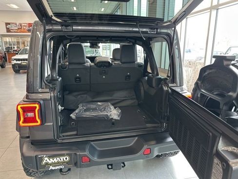 New 2026 Jeep Wrangler Unlimited Rubicon 392 w/ Quick Order Package 27X Moab AWD/4WD image 9