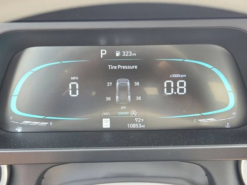 Certified 2025 Hyundai Elantra SE FWD image 24