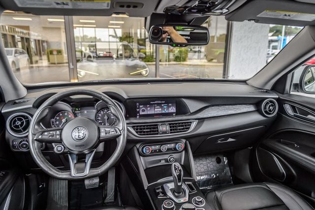 Used 2021 Alfa Romeo Stelvio Sprint w/ Sun & Sound Package AWD/4WD image 25
