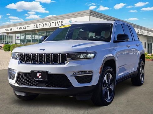 Used 2022 Jeep Grand Cherokee Limited 4xe image 3