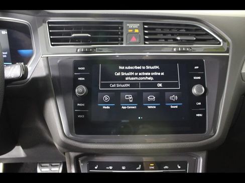 Used 2022 Volkswagen Tiguan SE R-Line AWD/4WD image 24
