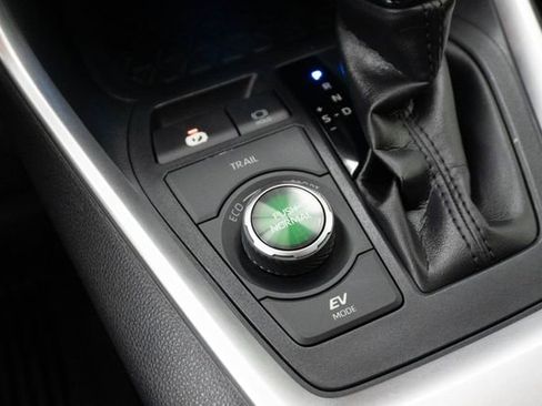 Used 2020 Toyota RAV4 XSE w/ XSE Grade Weather Package image 29