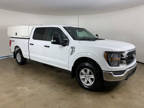 Used 2023 Ford F150 XLT w/ Trailer Tow Package image 4