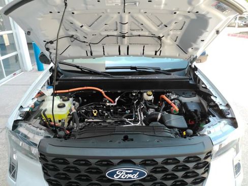 Used 2025 Ford Maverick XLT w/ XLT Luxury Package FWD image 47