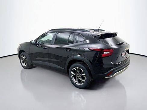 New 2026 Chevrolet Trax LT w/ Sunroof Package image 6