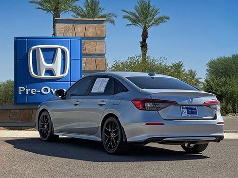 Used 2022 Honda Civic Sport image 4