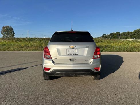Used 2020 Chevrolet Trax LS w/ Tint and Cruise Package FWD image 6