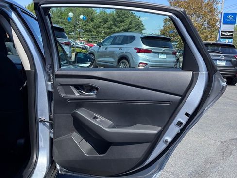 Used 2025 Honda Accord SE image 46