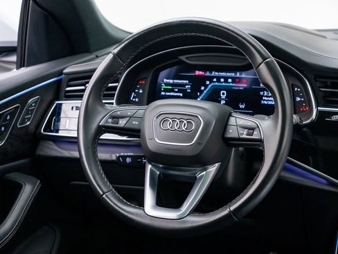 Used 2022 Audi Q8 Prestige w/ Prestige Package AWD/4WD image 11
