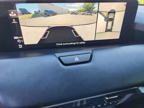 Certified 2025 MAZDA CX-70 Plug-In Hybrid w/ Premium Plus AWD/4WD image 24