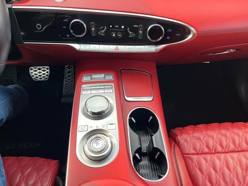 Used 2022 Genesis GV70 3.5T Sport w/ Sport Advanced Package image 18