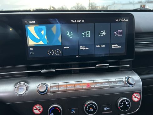 Used 2024 Hyundai Kona SE image 8