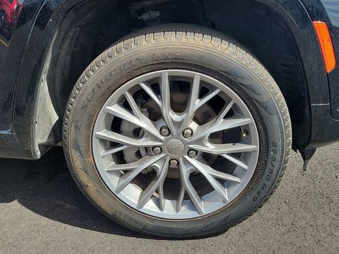 Used 2023 Jeep Grand Cherokee Summit w/ Adv Protech Group IV image 5