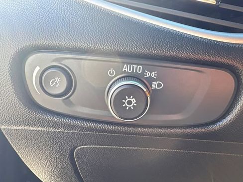 Used 2024 Chevrolet Malibu LT FWD image 24