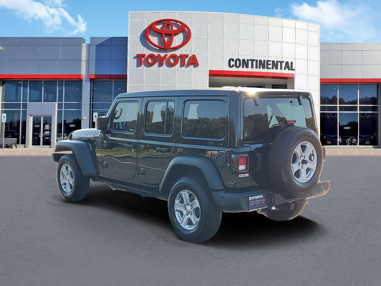 Used 2022 Jeep Wrangler Unlimited Sport w/ Sun And Sound Package AWD/4WD image 4