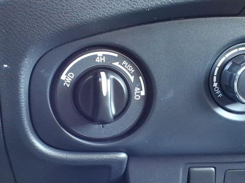 Used 2022 Nissan Frontier S w/ Technology Package image 32