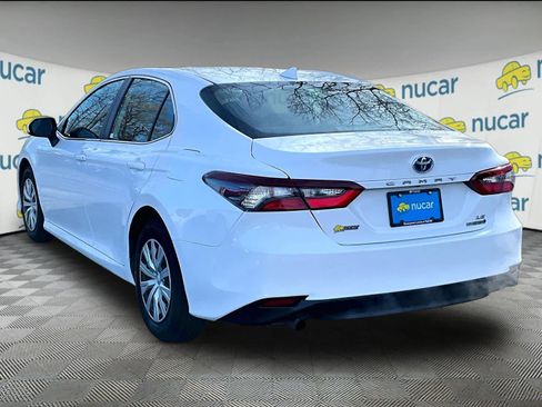 Used 2022 Toyota Camry LE image 4