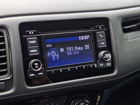 Used 2022 Honda HR-V LX image 19