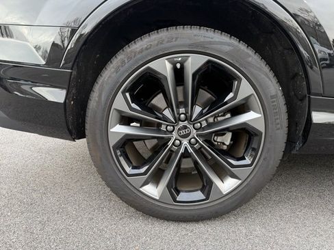 Used 2025 Audi Q7 3.0T Prestige w/ Prestige Package image 9